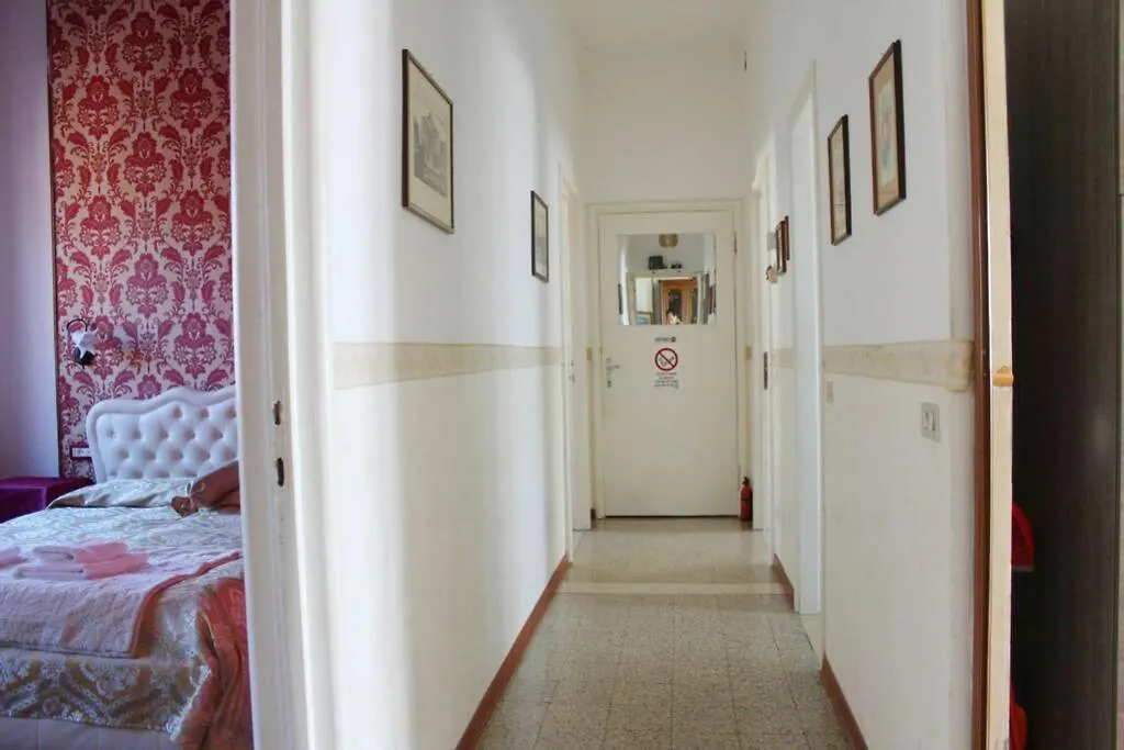 The Golden Apartment Venice